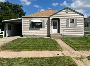 415 S Oak St, North Platte, NE 69101