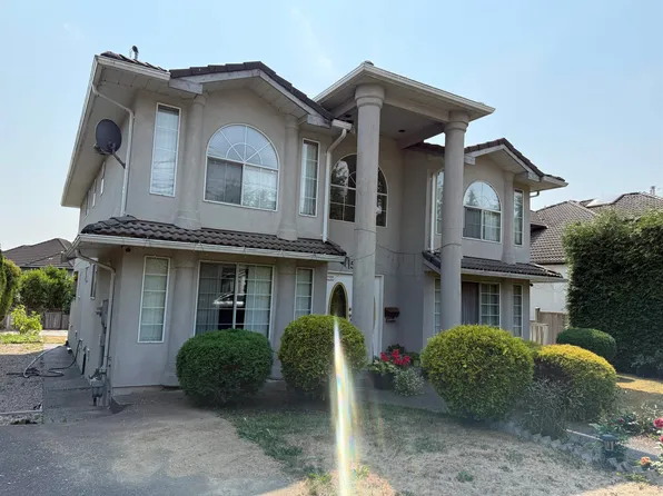 15290 84th Ave, Surrey, BC V3S 2N1