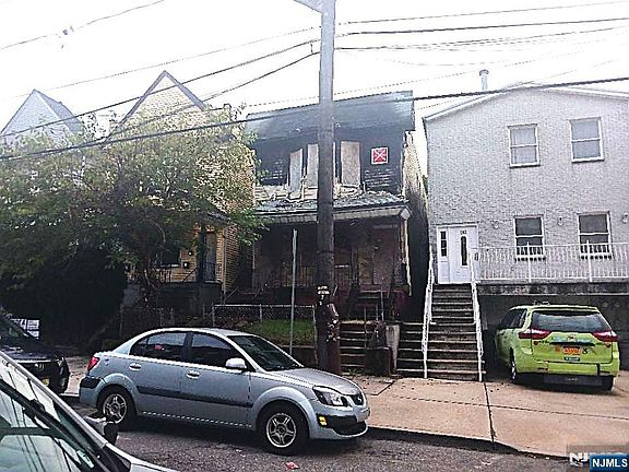 4th image of 159 Virginia Ave