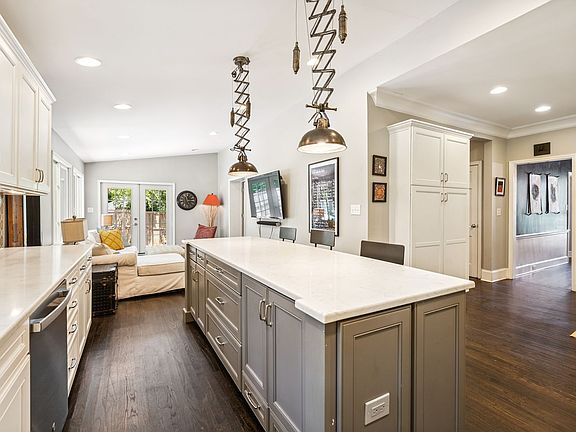 3rd image of 125 Briarcliff Road