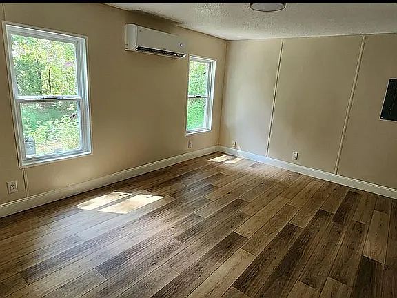 3rd image of 10720 SW 190th Ave