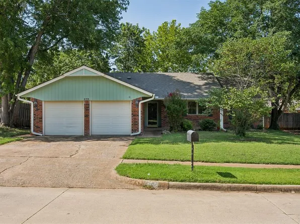 510 Leaning Elm Dr, Norman, OK 73071
