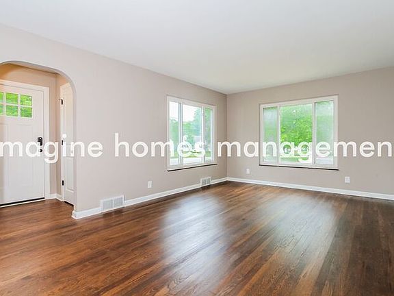 4th image of 3454 Lakeview Blvd