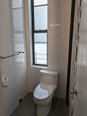 5th image of 344 E 148th St #1C