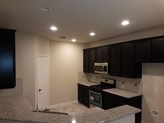 3rd image of 2516 Jill Creek Dr