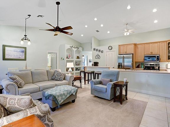 2nd image of 1940 Periwinkle Way