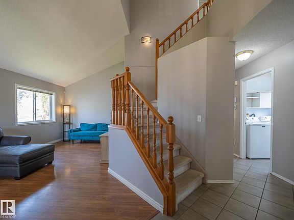 3rd image of 129 Regency Dr