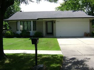 39358 Faith Dr, Sterling Heights, MI 48310