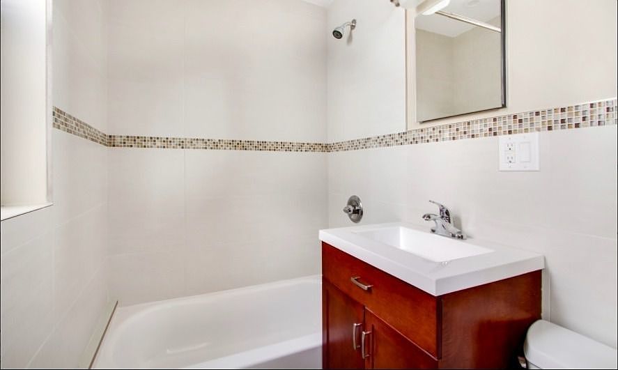 2nd image of 205 E 82nd St APT 6H