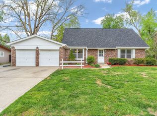 18 Wilson Dr, Carmel, IN 46032