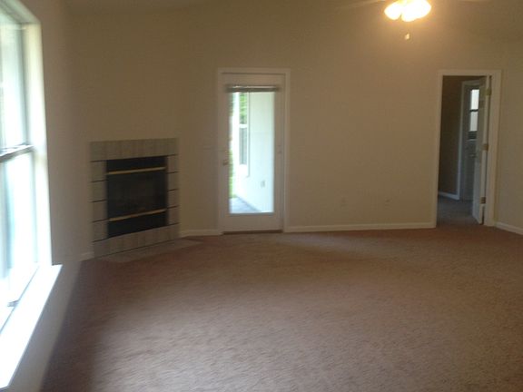 5th image of 1327 Spruce St