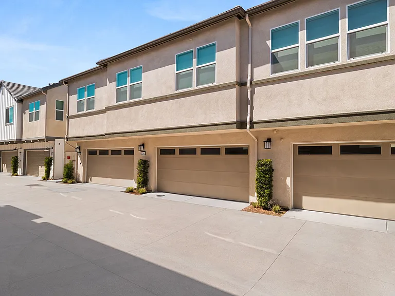32461 Brunello Way — Photo 4