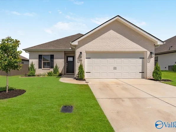 12312 Radlington Dr, Athens, AL 35613