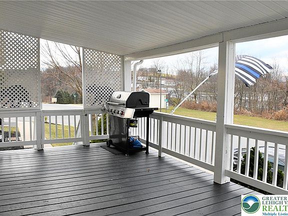 4th image of 101 Pheasant Dr