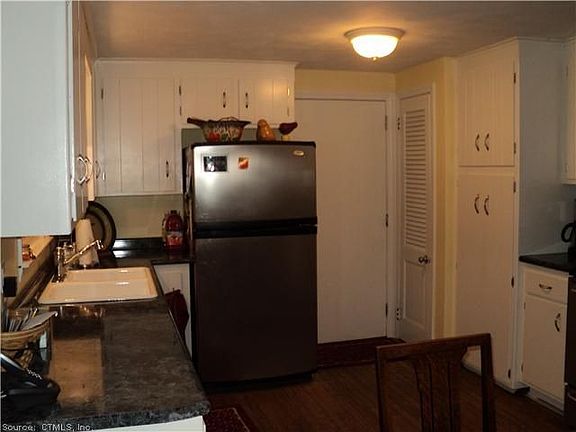 3rd image of 24 Saint James Ave