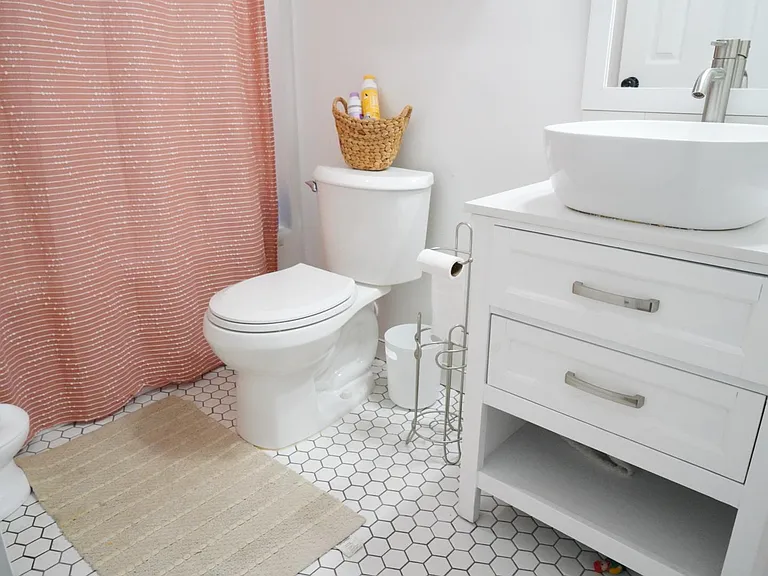 5 Thornbury Ln — Photo 13