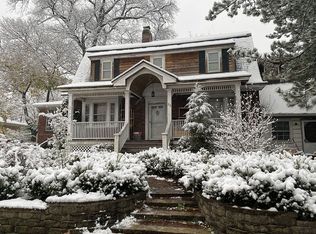 32 Jackson Clarendon, Clarendon Hills, IL 60514