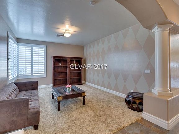 4th image of 9765 Corbett St