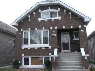 2430 Scoville Ave, Berwyn, IL 60402