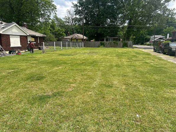 2460 Faxon Ave, Memphis, TN 38112