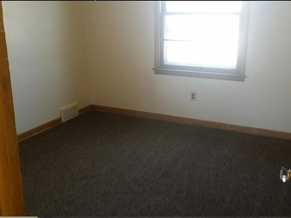 4th image of 4435 W Capitol Dr APT 4