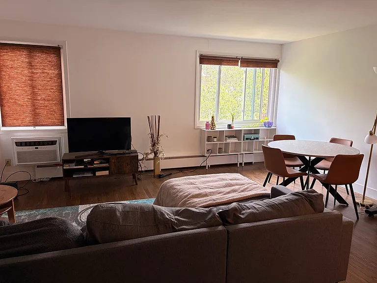 777 Hinman Ave #33 — Photo 10