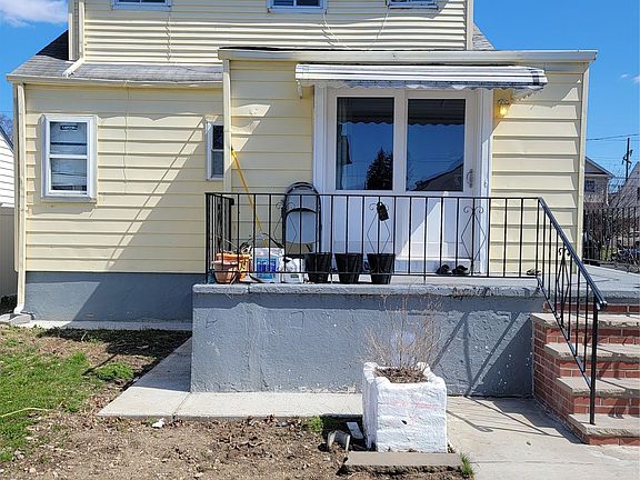 3rd image of 521 N 7th Street