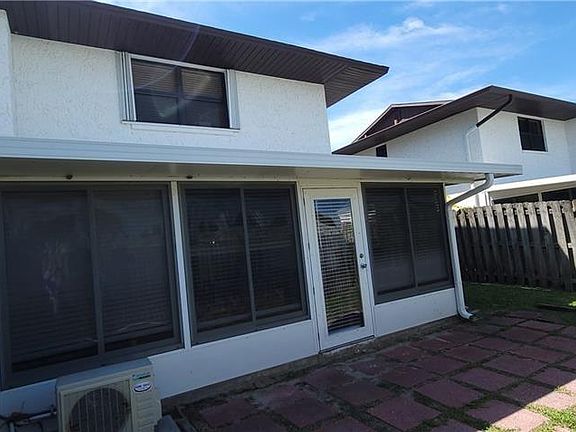 4th image of 416 Sailfish Ave #0