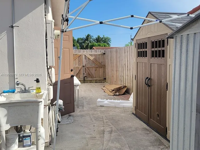 8245 SW 43rd St — Photo 24