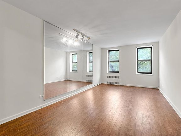 5th image of 83-11 139th St APT 4G