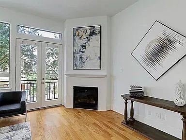 4th image of 2403 Arabelle St #2403