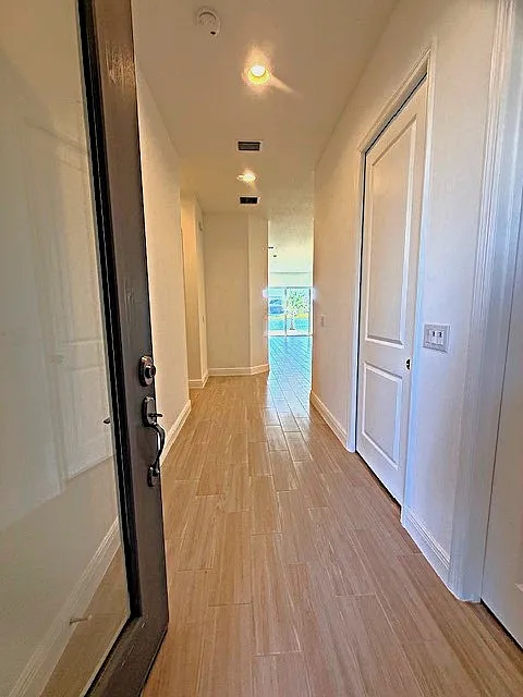 Building Photo - 3038 Avalonia Dr