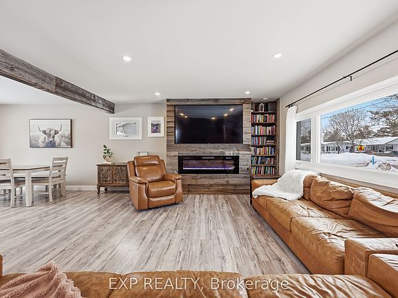 4th image of 22 Cecil St
