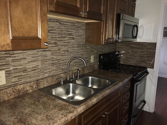 4th image of 169 Garred St APT 3