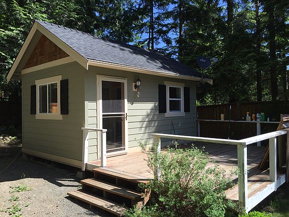 2nd image of 2624 Lake Walker Dr SE