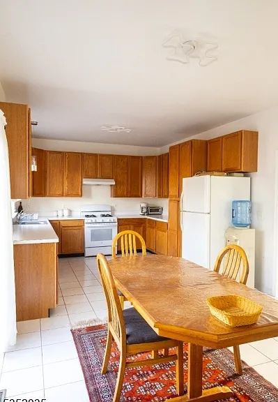 13 Cottage Way — Photo 22