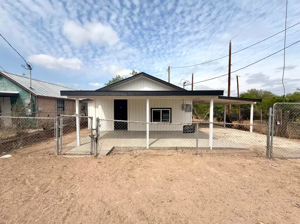 2204 Camp St, Laredo, TX 78040