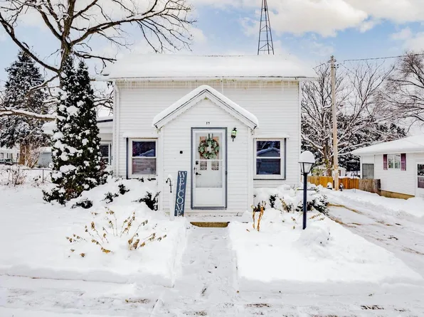 17 Windsor Court, Milton, WI 53563