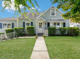 911 Wood Rd, Oakford, PA 19053