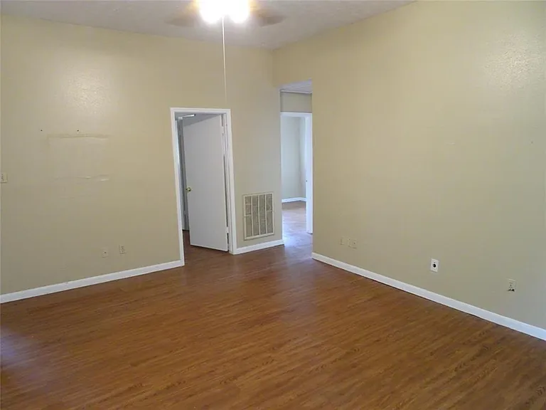 16350 San Mateo Dr — Photo 11