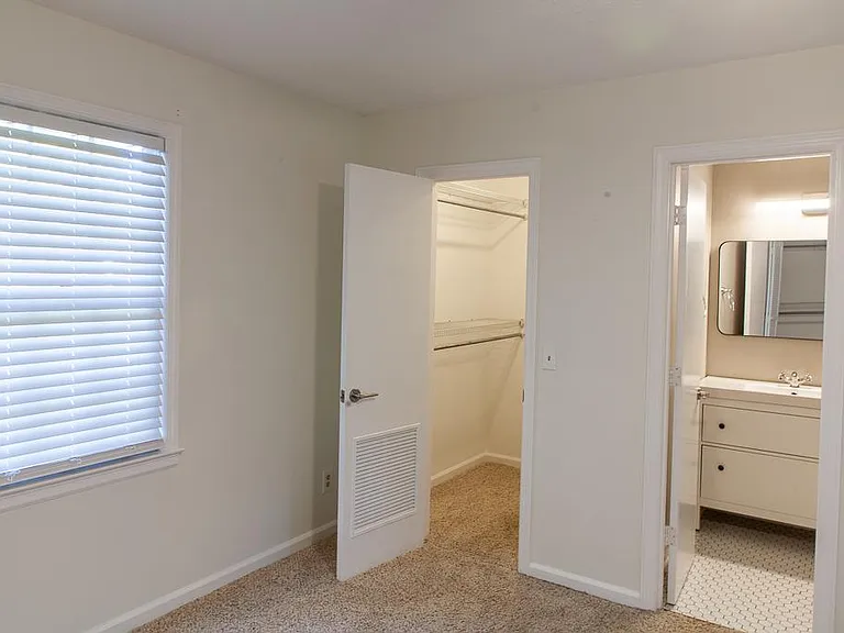 Master Bedroom, walk-in closet, master bathroom