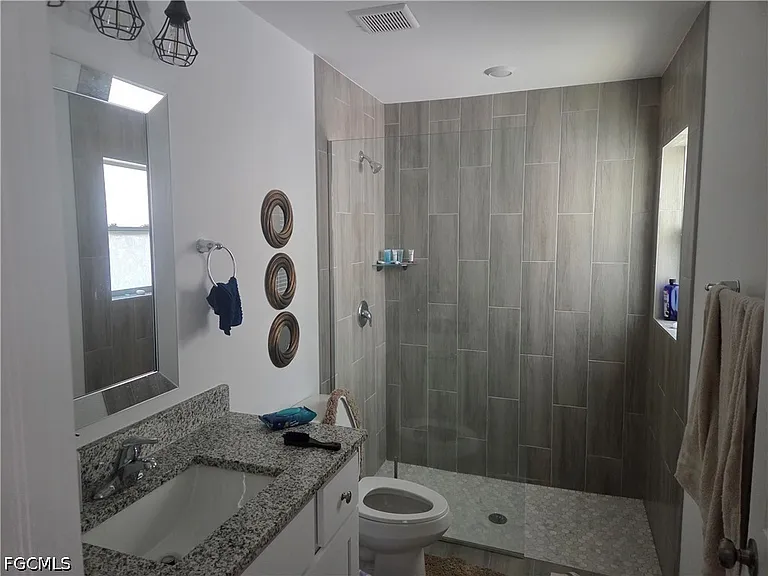 2156 Edison Ave — Photo 4
