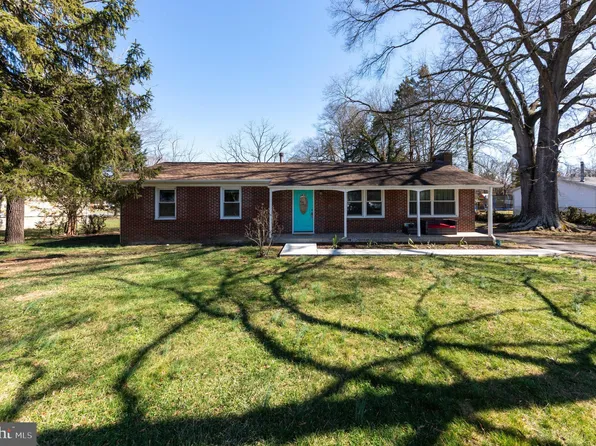 109 Walnut Dr, Fredericksburg, VA 22405