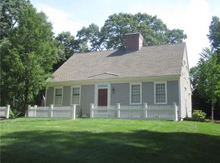 7 Holly Ln, Cumberland, RI 02864