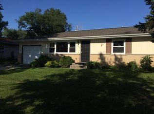 1632 Lucylle Ave, Saint Charles, IL