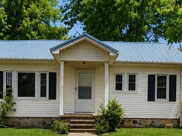 1009 Broadway St, Cave City, KY 42127