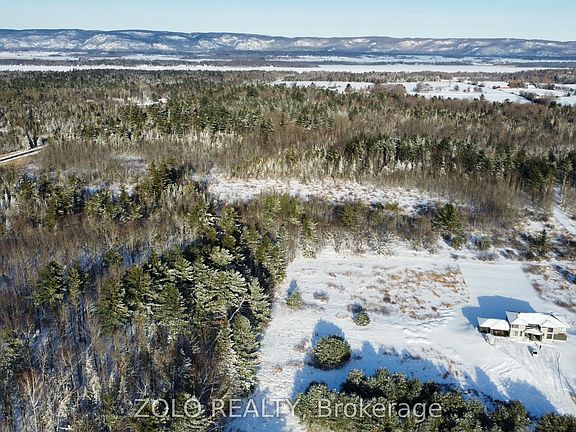 2nd image of 3240 Greenland Rd