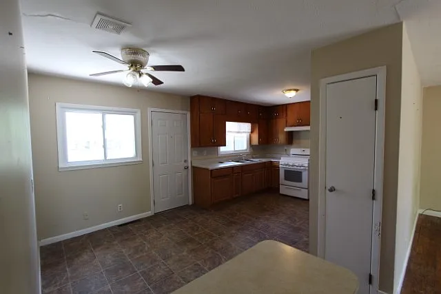 1221 Fair St — Photo 5