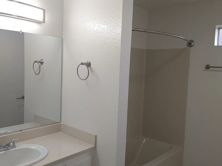 13621 Cerise Ave #5 — Photo 17