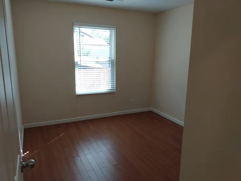 1512 Gold Ave SE #E — Photo 20